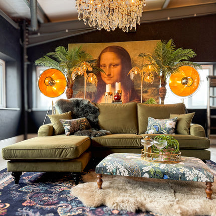 Darcey in Trinity Velvet