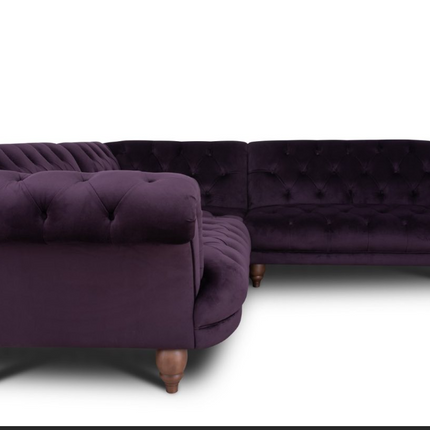 Oskar Italia Chesterfield in Plush Velvet