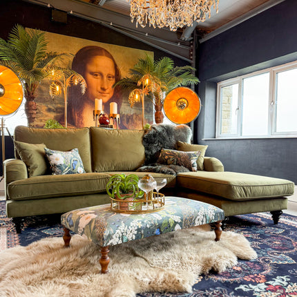 Darcey in Trinity Velvet