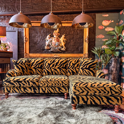 Albert Chaise in Animal Zebra 