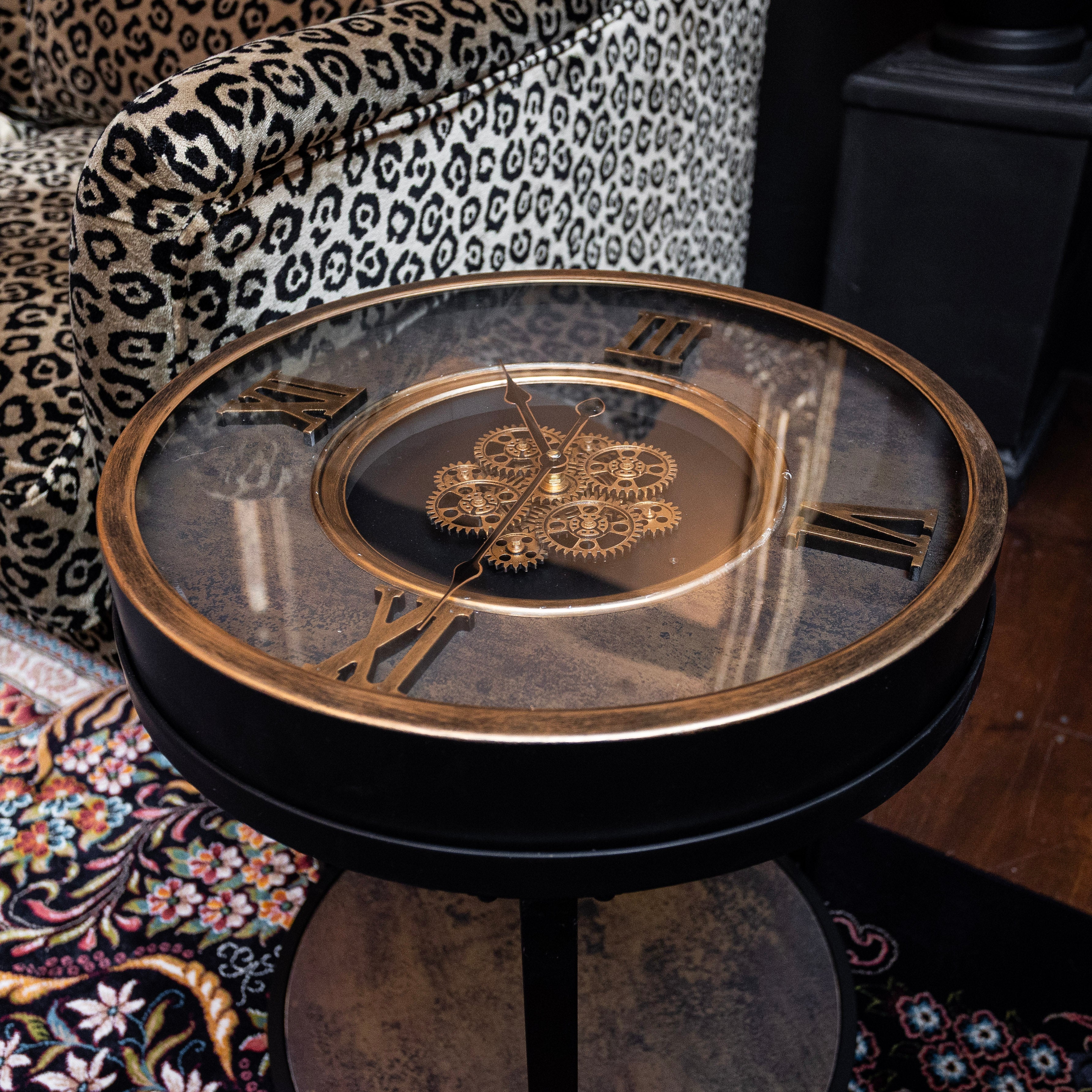Antique Gear Clock Side Table – Vintage Sofa