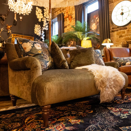 Armitage in Derwent Velvet