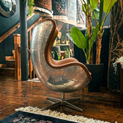 Aviator Silver Egg Chair in Vintage Leather