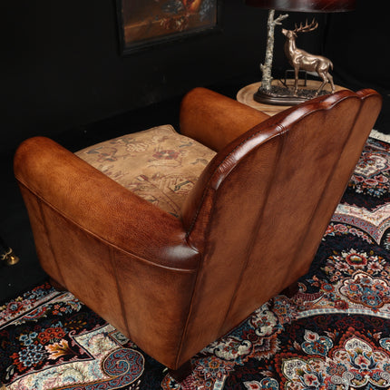 Beckett Tetrad Chair in Hand Antiqued Buffalo & Old Gold