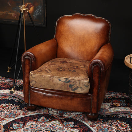 Beckett Tetrad Chair in Hand Antiqued Buffalo & Old Gold