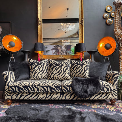 Bugsby in Animal Print