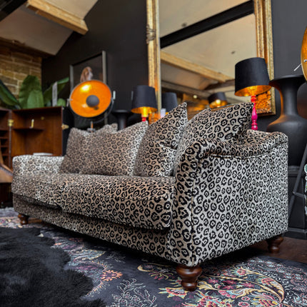 Bugsby in Animal Print