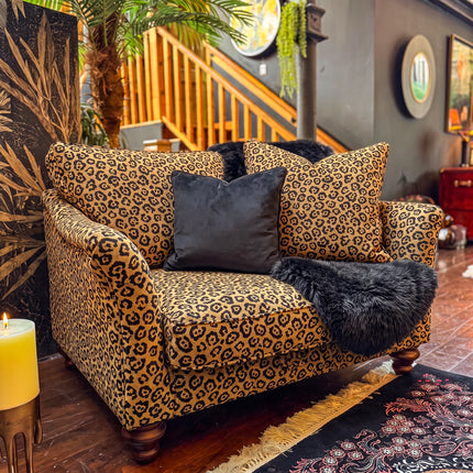 Bugsby Snuggler in Leopard Gold Fitted Back