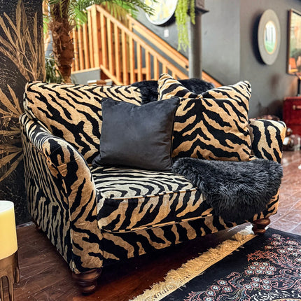 Bugsby in Animal Print Velvet - New