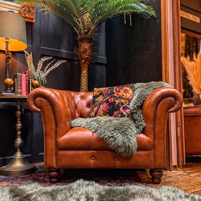 Chessington Chesterfield Armchair in Leather
