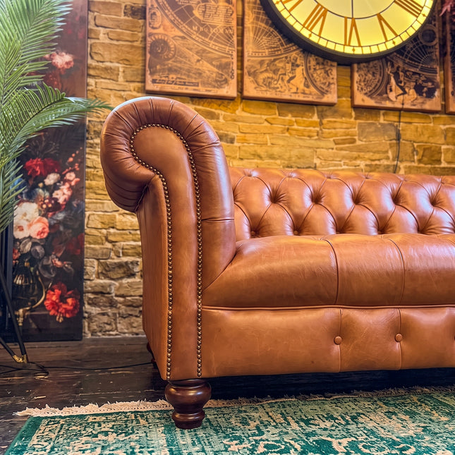 Chessington Chesterfield Sofa in Leather