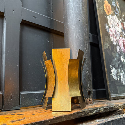 Curved Gold Metal Wall Light