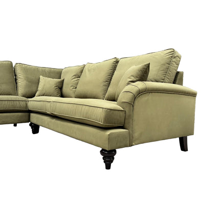 Darcey in Trinity Velvet