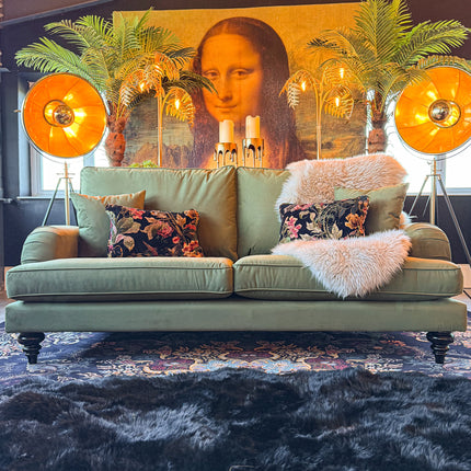 Darcey in Trinity Velvet