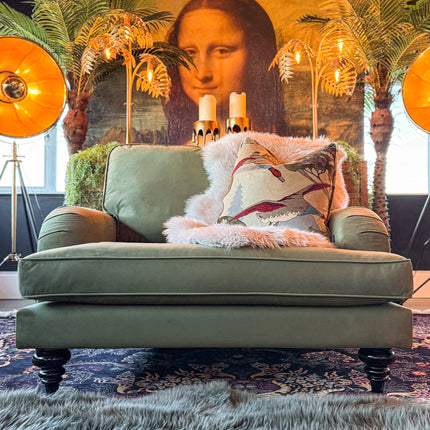 Darcey in Trinity Velvet