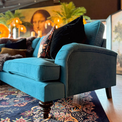 Darcey in Trinity Velvet