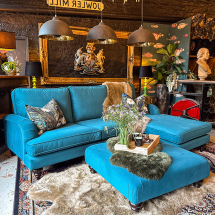 Darcey in Trinity Velvet