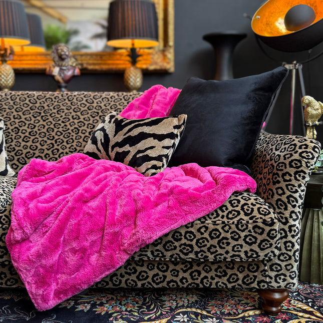 Throw Double Sided Faux Fur in Cerise Pink