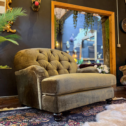 Lottie Sofa in Derwent Velvet
