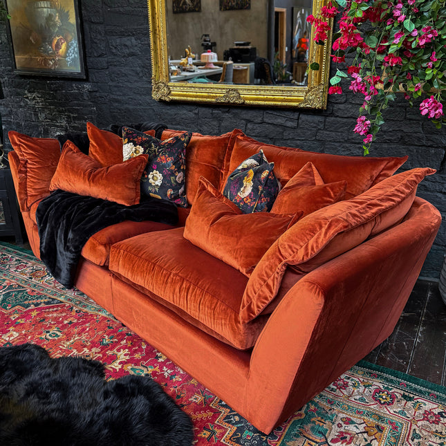 Haven in Opulence Velvet