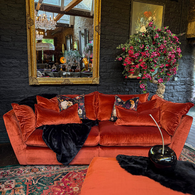 Haven in Opulence Velvet