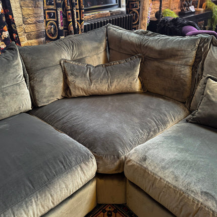 Haven in Opulence Velvet