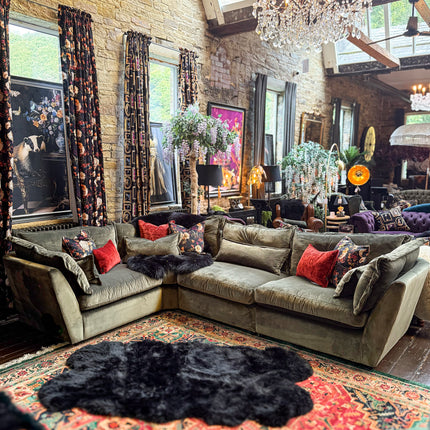 Haven in Opulence Velvet