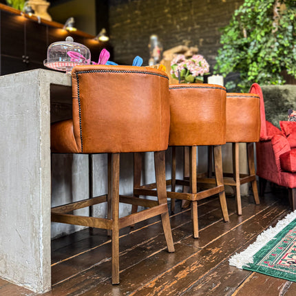 Highland Chesterfield Bar Stool in Amalfi Brandy Leather