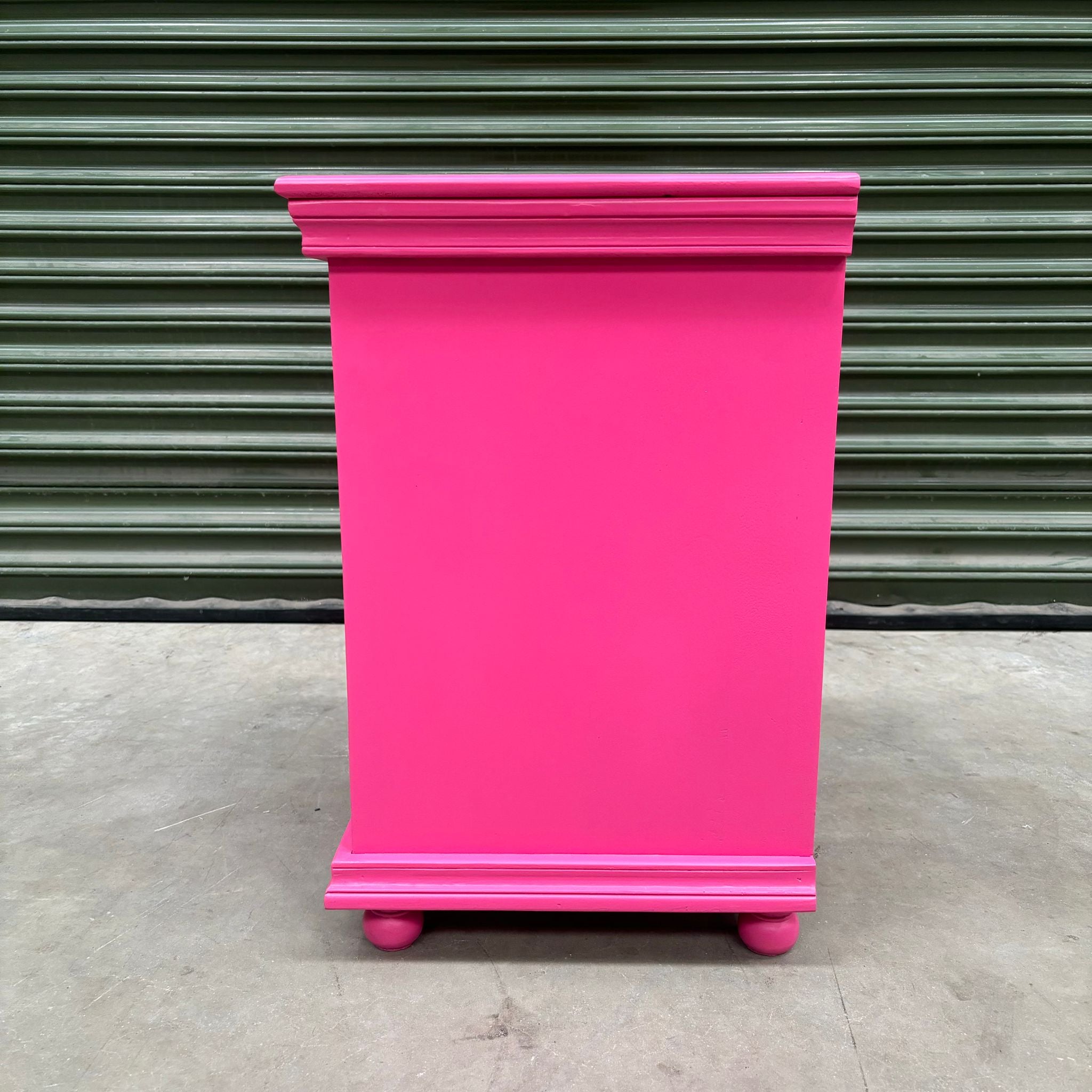Hot Pink Mirrored Side table Cabinet – The Pink Duchess - Ex