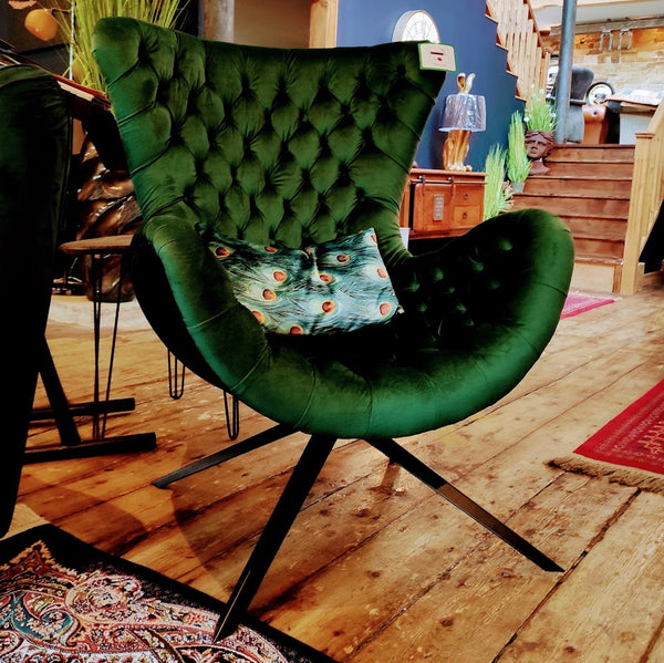 Accent Buttoned Egg Chair in Emerald Green Velvet Vintage Sofa