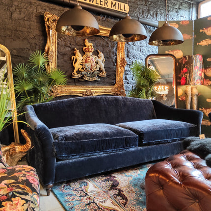 Lamour by Spink & Edgar in Orchid Velvet