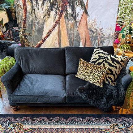 Bugsby in Plush Velvet