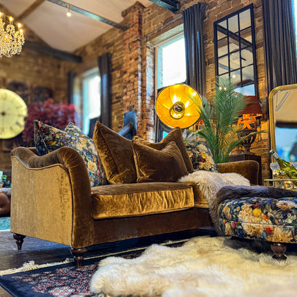 Lamour by Spink & Edgar in Orchid Velvet