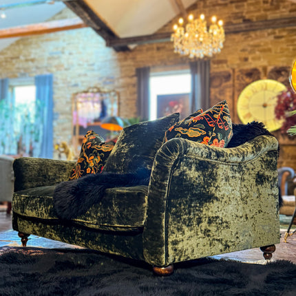 Lamour by Spink & Edgar in Orchid Velvet