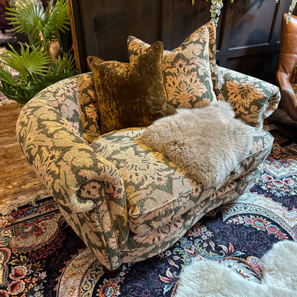 Fairfax in Aura Woven Chenille Velvet