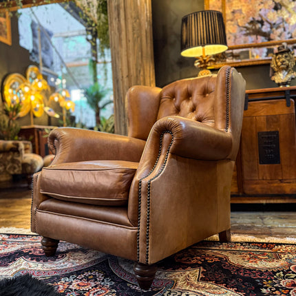 Oskar Chesterfield Armchairs in Leather