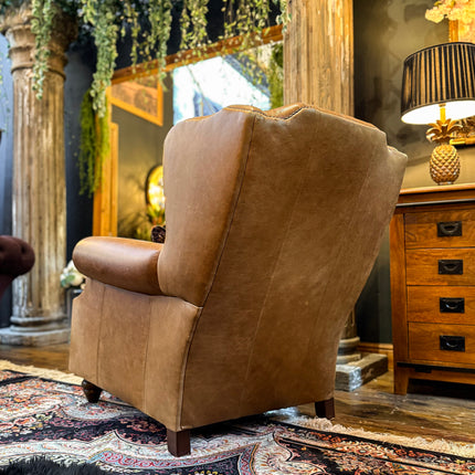 Oskar Chesterfield Armchairs in Leather