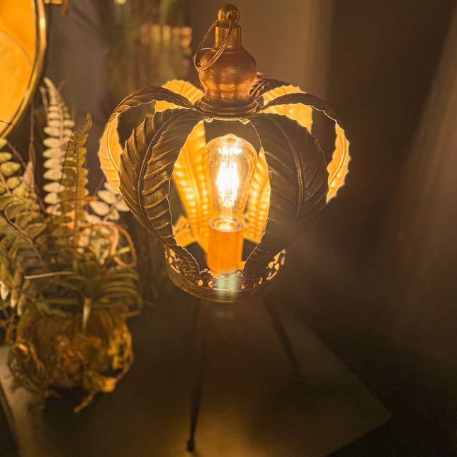 Gold Metal Crown Table Lamp