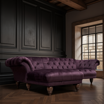 Oskar Italia Chesterfield in Plush Velvet