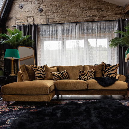 Dopamine in Opulence Velvet