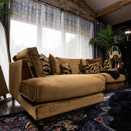 Dopamine in Opulence Velvet