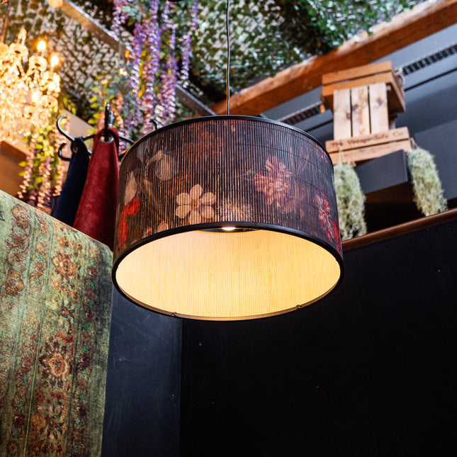 Large Yangzte Bamboo Floral Pendant with Black Edging