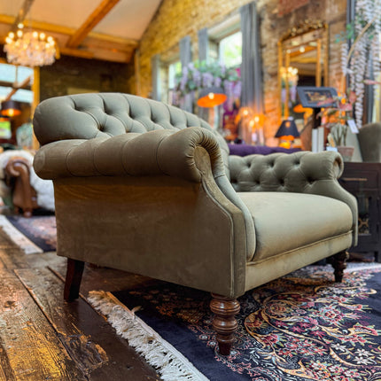 Mayfair in Plush Velvet
