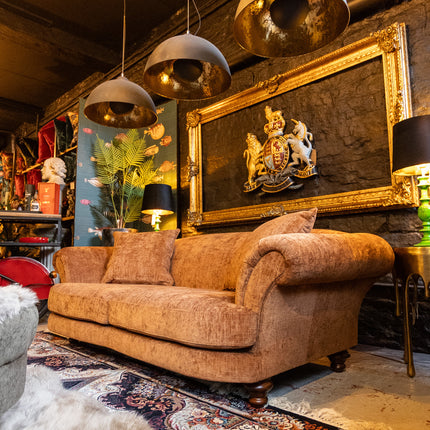 Oliver in Eddy Velvet