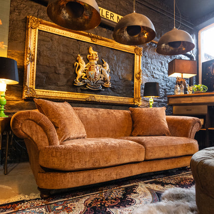 Oliver in Eddy Velvet