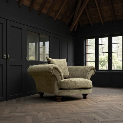 Oliver Club Chair in Eddy Velvet