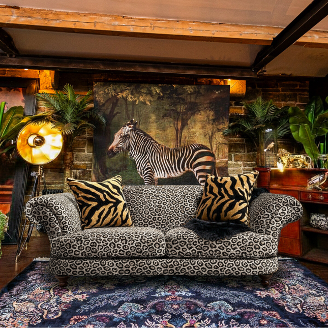 Oliver in Animal Fabric - Muv