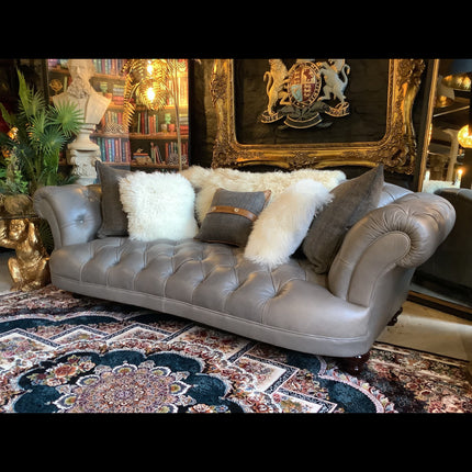 Oskar 4 Seater Chesterfield Sofa