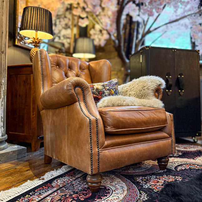 Oskar Chesterfield Armchairs in Leather