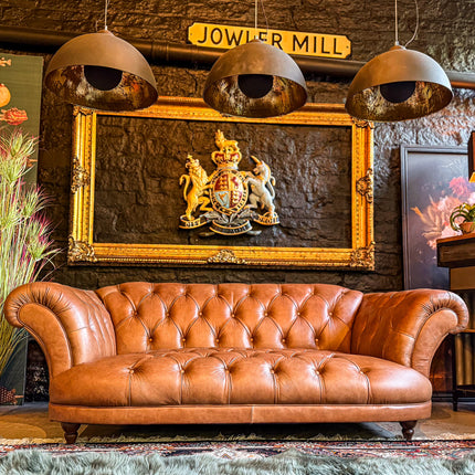 Oskar Italia Chesterfield in Arena Leather